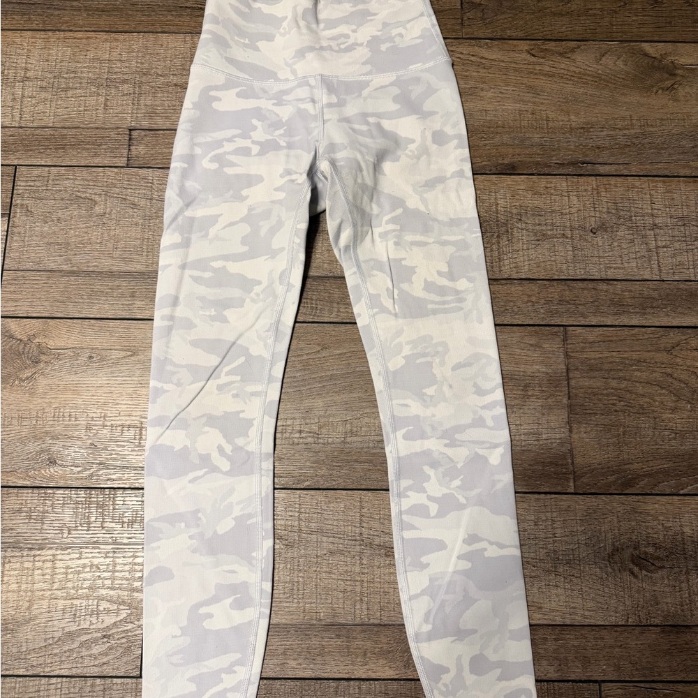 Lululemon Athletica Gray Camouflage Leggings